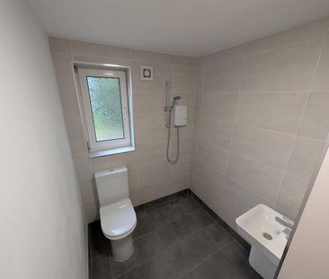 2 bedroom semi-detached bungalow to rent - Photo 5