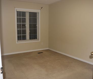 For Lease - 240 Mclevin Avenue Unit# Main, Toronto, Ontario - Photo 1