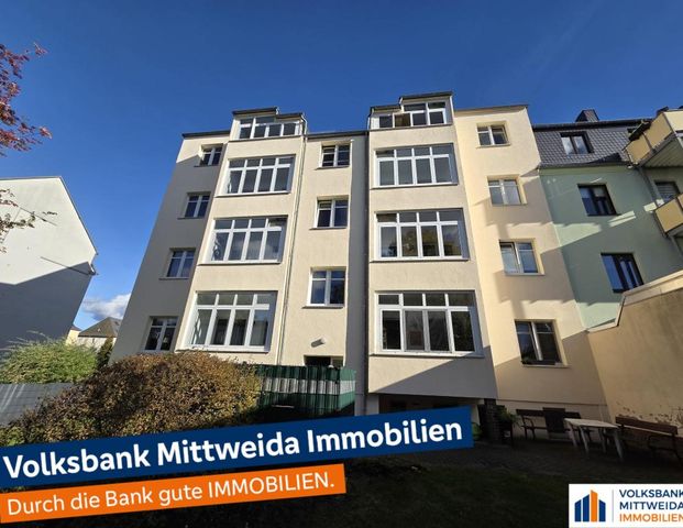 Großzügige 4-Zimmer-Wohnung mit Balkon/ Loggia! - Photo 1