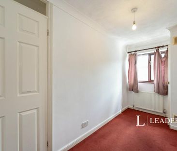 3 bedroom terraced house to rent - Photo 2