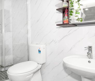 Oversized 1 bedroom granny flat - fully furnished - Photo 3