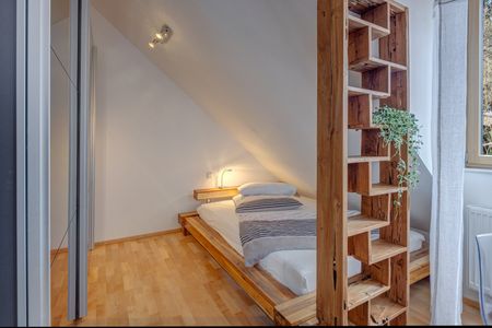 Cozy attic atmosphere for rent - Photo 2