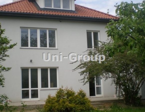 Dom na wynajem - Zdjęcie 1