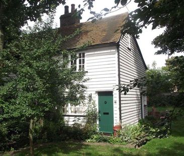 Briar Cottage, The Green, Feering, CO5 - Photo 1