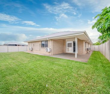 4 BEDROOM FAMILY HOME! - Photo 4