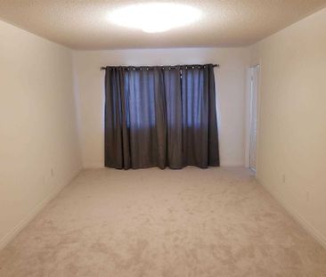 For Lease - 19 Caspian Square, Clarington, Ontario - Photo 3