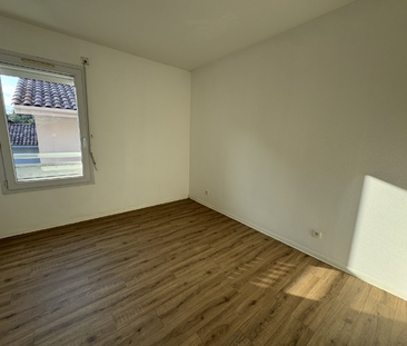 Maison mitoyenne sur 3 niveaux 5 pièces BAYONNE AROUSSETS à louer d... - Photo 4