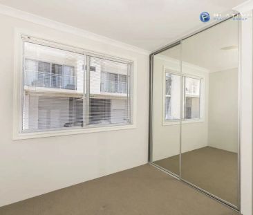 “Easy Living Townhouse” - Photo 5
