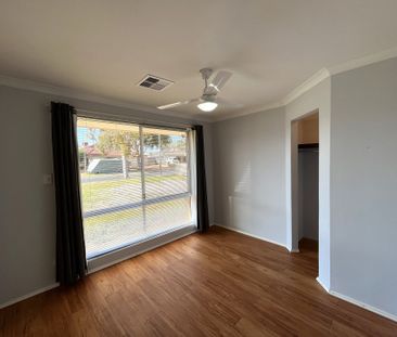 3x1 + Study Home! - Photo 4