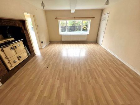 3 bedroom semi-detached house to rent - Photo 2