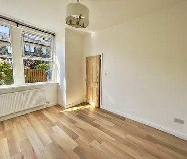 4 bedroom terraced house to rent - Photo 5