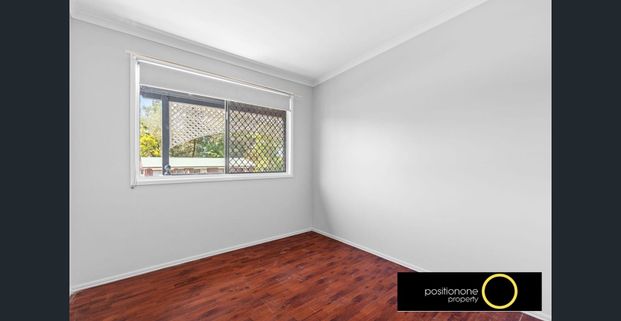 Highset home with bonus kitchenette and teenagers retreat under! - Photo 1