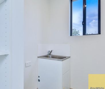 $820 per week / $3,280 Bond - Photo 5