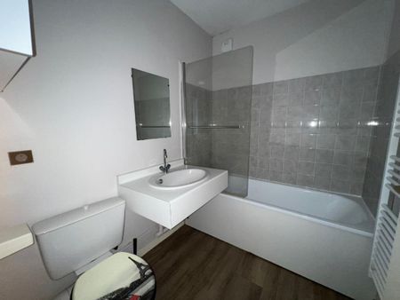 Location Appartement 1 pièce 34m² MONT ST AIGNAN 76130 - Photo 4