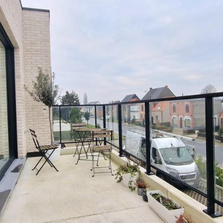 Appartement te huur in Evergem - Photo 1