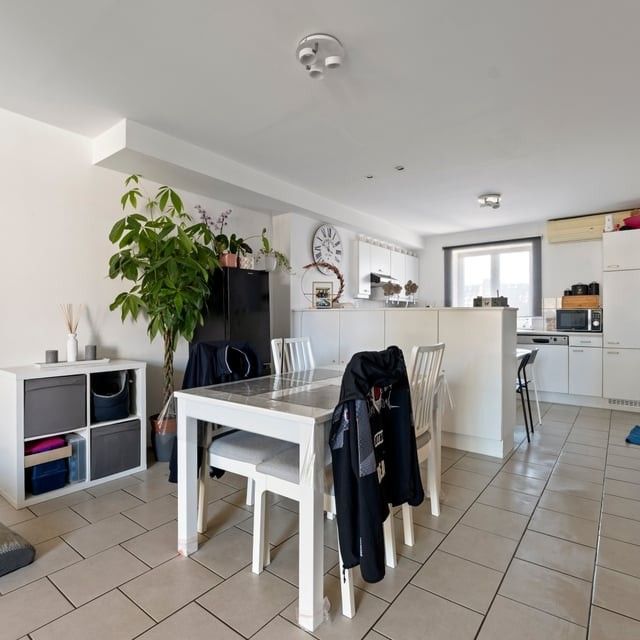 3 SLAAPKAMER APPARTEMENT IN HET CENTRUM VAN SINT-TRUIDEN - Foto 1