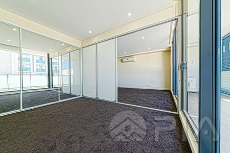 2.03/19-21 Wilson St Botany - Photo 3