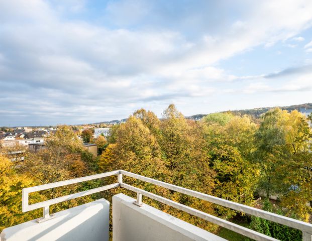 Schick renovierte Mietwohnung mit Einbauküche, Stellplatz und Fernblick in Bielefeld Stieghorst - Foto 1