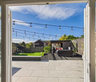 5 bedroom chalet to rent - Photo 2