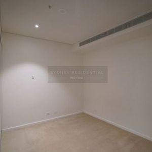 Huge One Bedroom Apartment - Darling Square St Leon - Photo 2