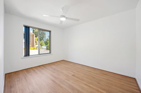 Discover Your New Home and Lifestyle in Como - Opposite McDougall Park!!! - Photo 3