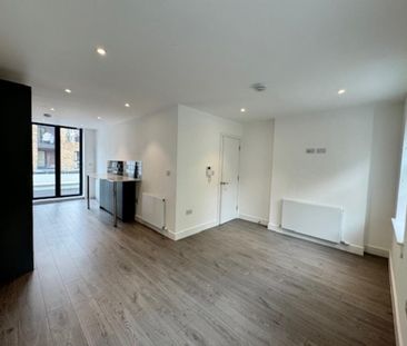 2 bedroom maisonette to rent - Photo 4