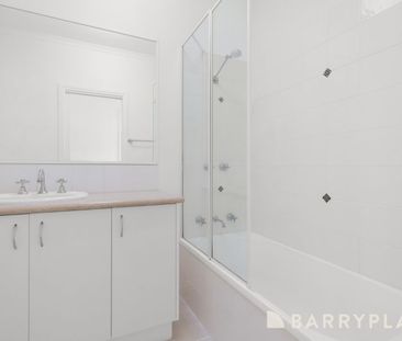 Spacious Two-Bedroom Unit in Convenient Cheltenham Location - Photo 5