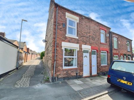 2 bedroom end of terrace house to rent - Photo 2