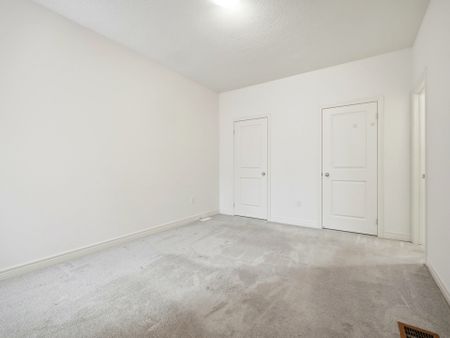 For Lease - 109 Fruitvale Circle, Brampton, Ontario - Photo 4