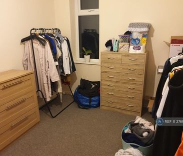 2 bedroom semi-detached house to rent - Photo 4