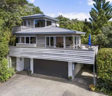 3 bedroom house with great sea views - Photo 4