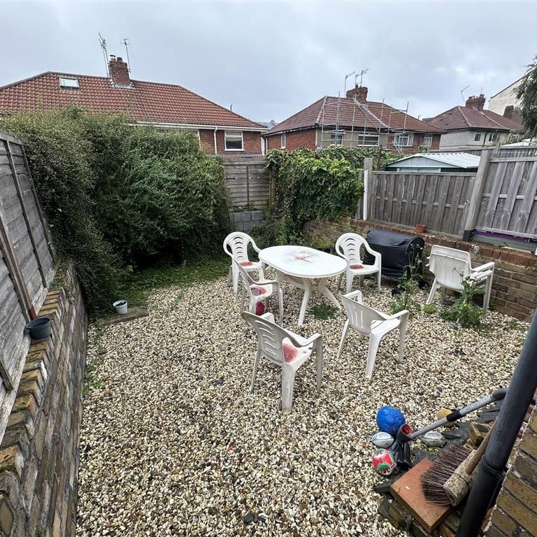 Property to rent - Photo 1