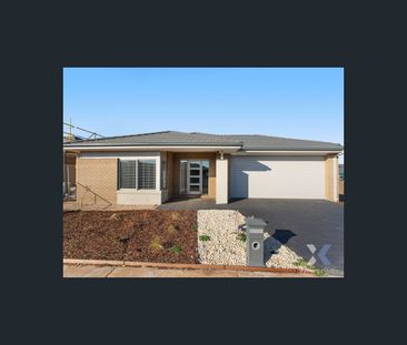 22 Roser Drive, Altona Meadows, Vic 3028 - Photo 2