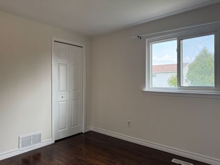 For Lease - 3880 Teeswater Road, Mississauga, Ontario - Photo 4