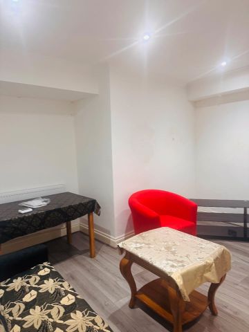 2 Bed Flat, Chicksand Street, E1 - Photo 2