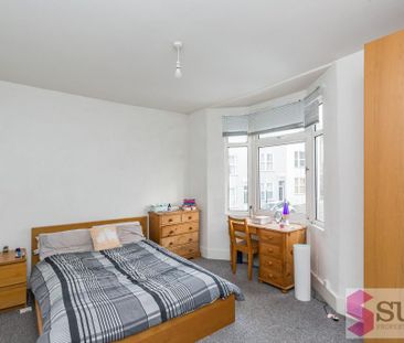 5 bedroom end of terrace house to rent - Photo 6