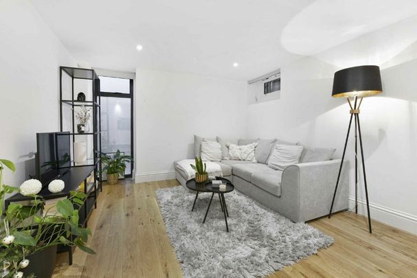 Lithos Road, London, NW3 - Photo 1