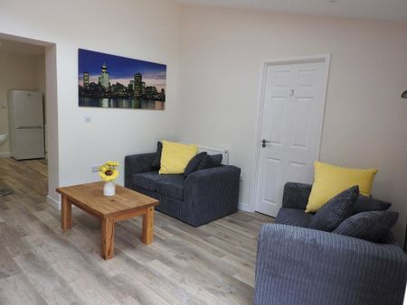 6 bedroom house to rent - Photo 4