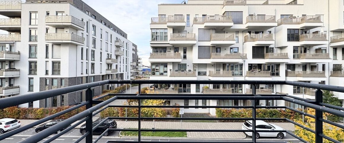 Hell und modern möblierte 4-Zimmer-Wohnung in Düsseldorf Grafental zur Miete - Photo 1