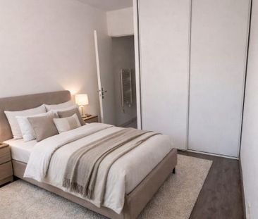 A LOUER A SAINT ERBLON - à proximité directe des commodités, en ple... - Photo 3