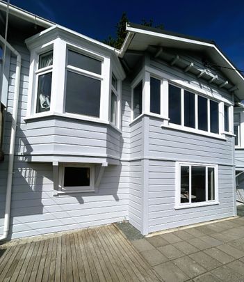 DOUBLE GLAZED HOME WITH OCEAN VIEWS - Photo 1