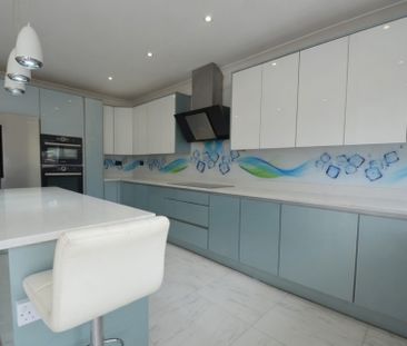 4 bedroom Detached bungalow to rent - Photo 6