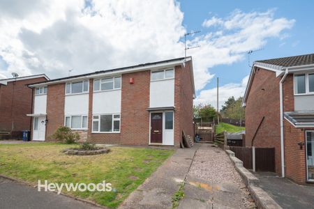 3 bed semi-detached house to rent in Galleys Bank, Kidsgrove, ST7 - Photo 3