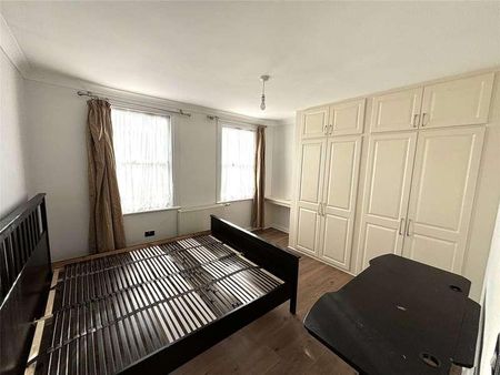 Spencer Road, Mitcham, Surrey, CR4 - Photo 3