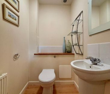 4 bedroom maisonette to rent - Photo 3
