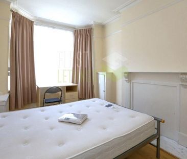 4 bedroom terraced house to rent - Photo 6