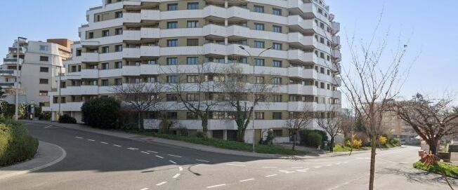 Apartment - Photo 1