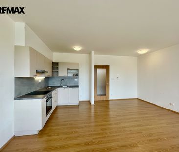 Pronájem bytu 2+kk 81 m² - Photo 2
