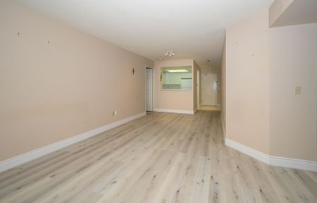 For Lease - 335 Webb Drive Unit# 702, Mississauga, Ontario - Photo 2
