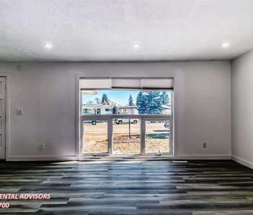 UPPER 9432 150 Avenue Northwest - Photo 3